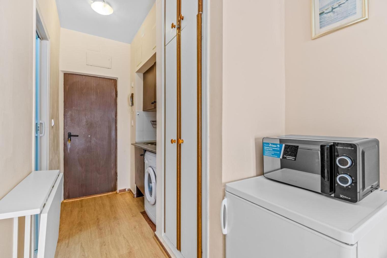 Studio A 200M De La Playa Los Locos Torrevieja Bagian luar foto