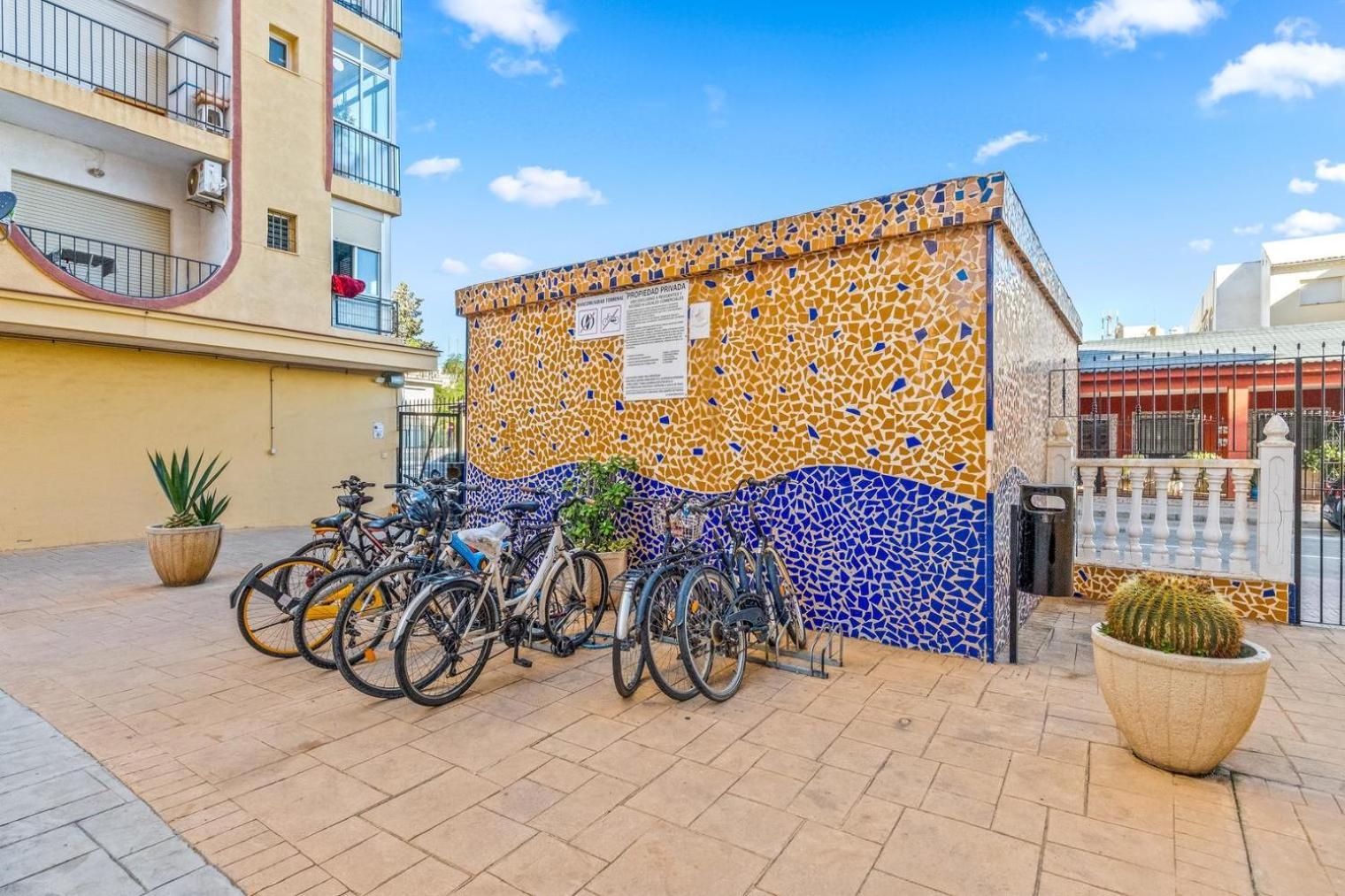 Studio A 200M De La Playa Los Locos Torrevieja Bagian luar foto